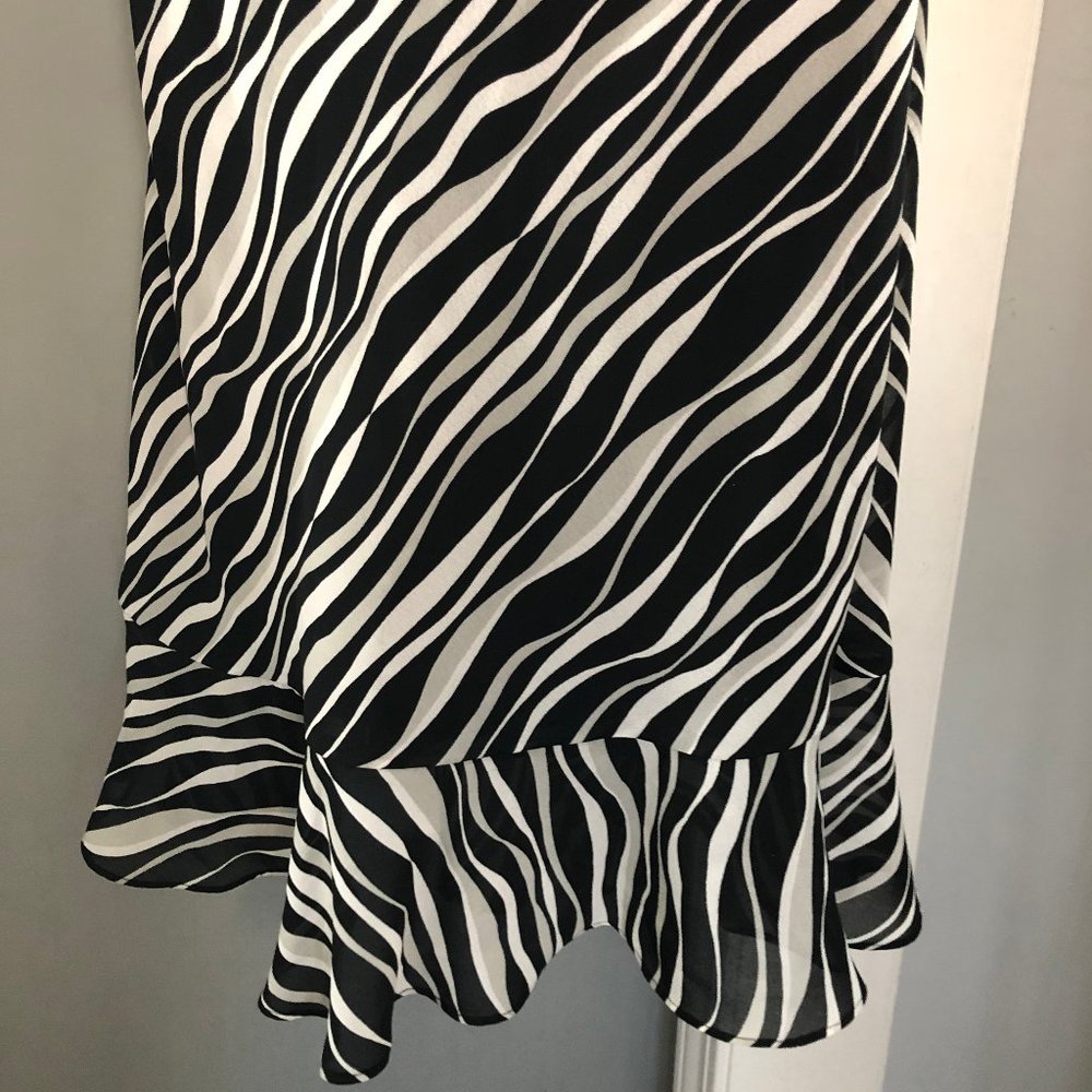 DRESS - Picture 4 of 5